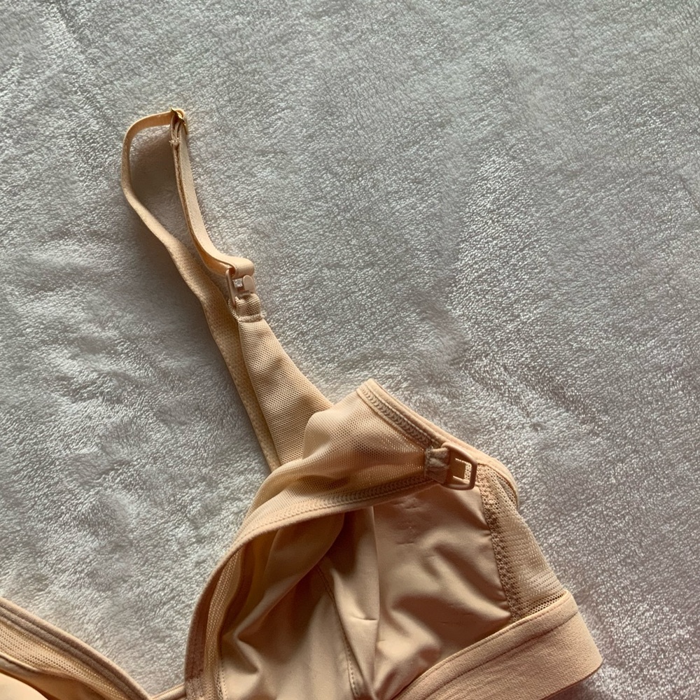 LIVELY The Mesh Trim Maternity/Nursing Bralette - Picture 8 of 13